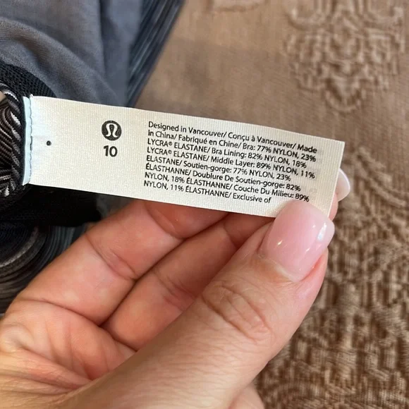 NWT Lululemon Free to be Serene Bra - Picture 5 of 5